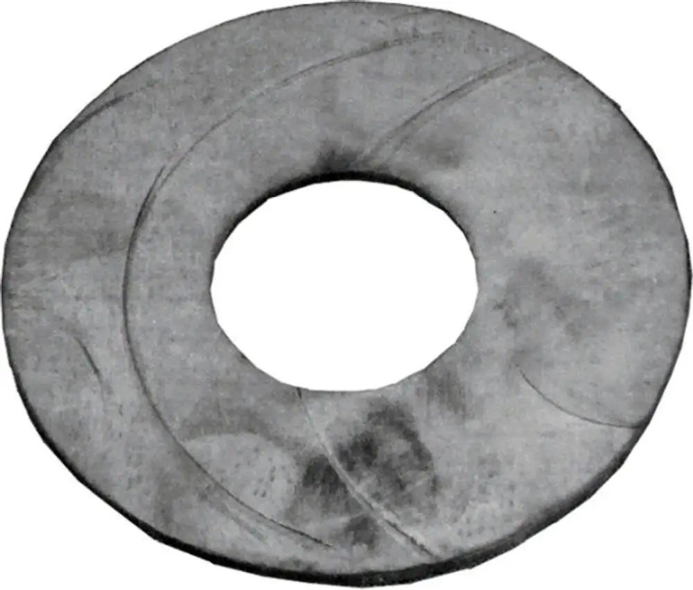 Gummiring in runder Form, hergestellt von Wolf, mit zentralem Loch. Die Oberfläche zeigt Spuren von Nutzung.